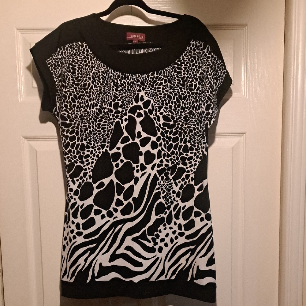 ⛓️Anna Bella Monochrome Patterned Short Sleeve Top Black Or MiniDress, Loose fit